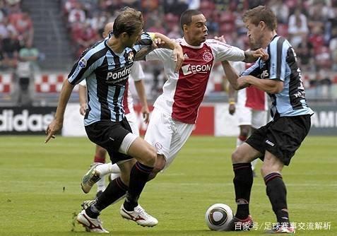 及球场上的 及球场上的