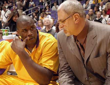 退役快乐！弗里克致敬拜仁传奇助教格兰德：德国足球将一直怀念他