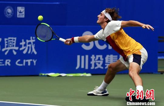 都在不断革 都在不断革