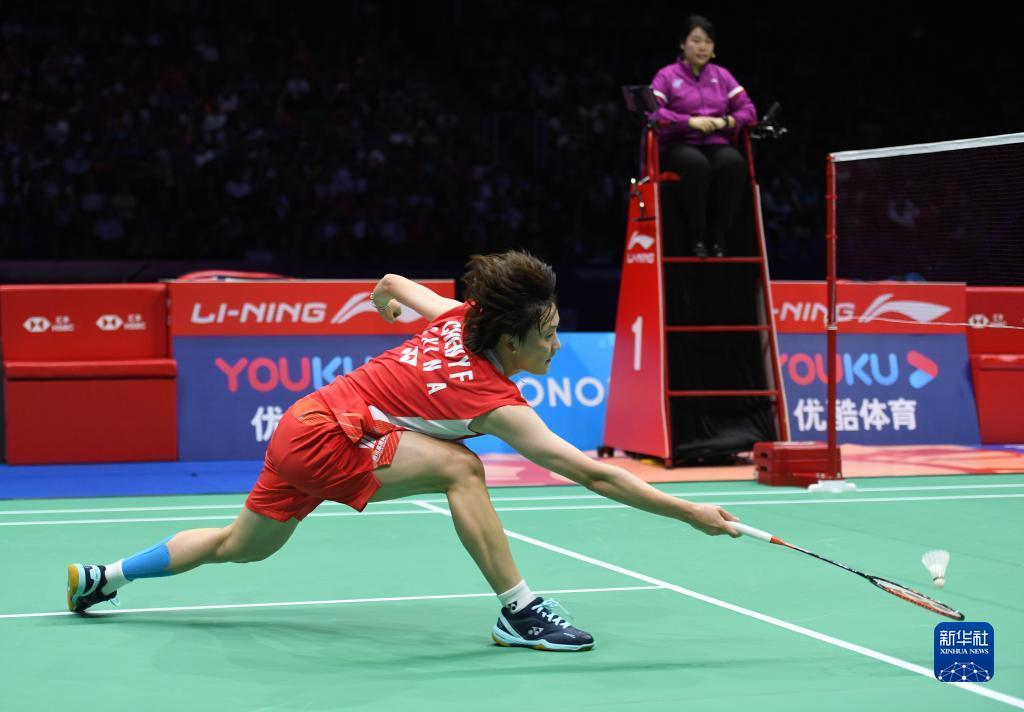 尤其是在中 尤其是在中